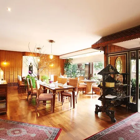 Hotel Pfauen